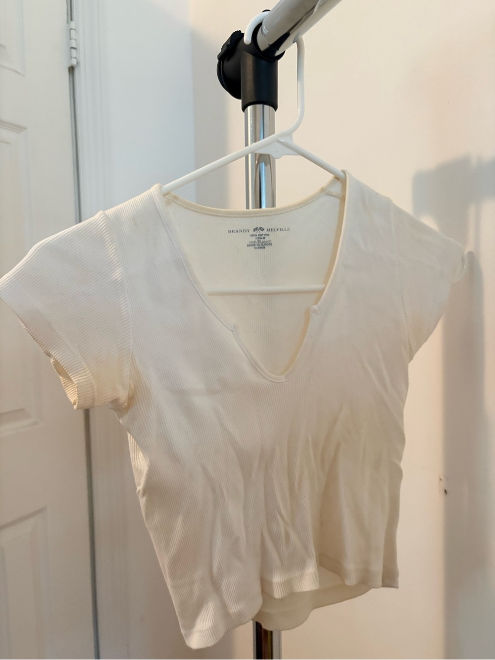 Brandy Melville Cream Ribbed V-Neck Crop Tee